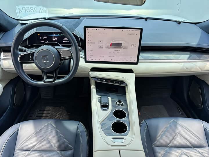 Фото 4 - Zeekr 001