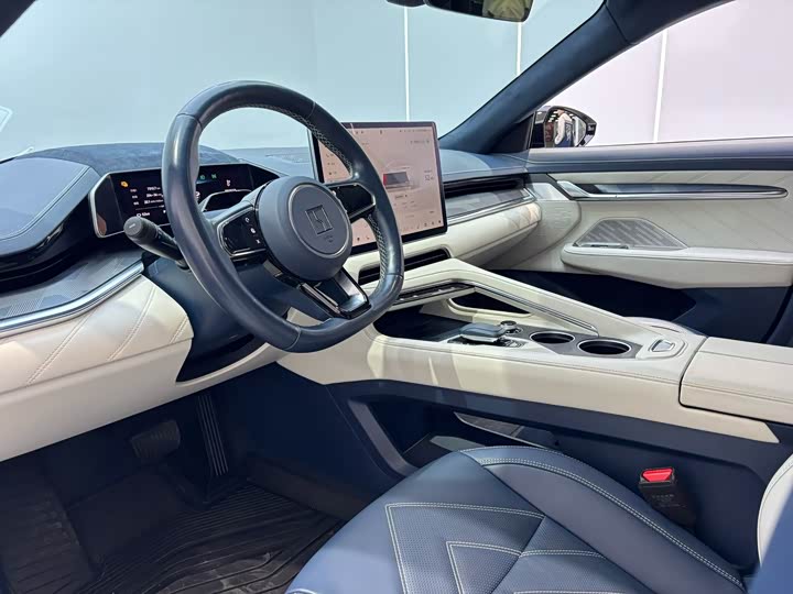 Фото 5 - Zeekr 001