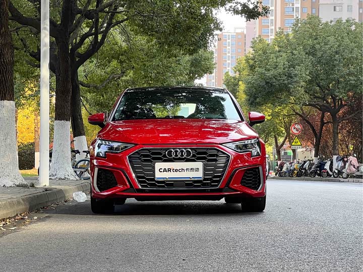 Фото 2 - Audi A3