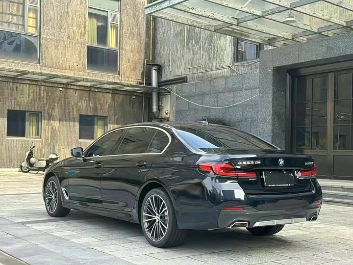 Фото 7 - BMW 5 Series