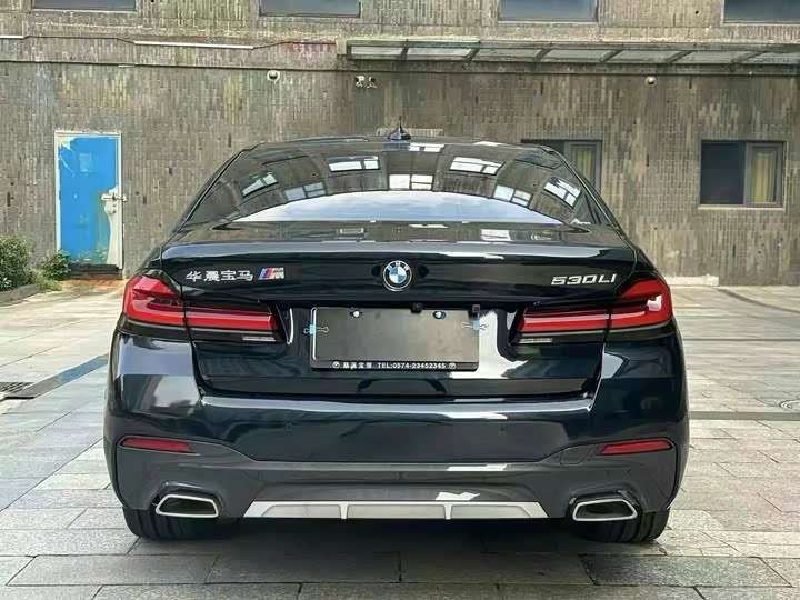 Фото 8 - BMW 5 Series