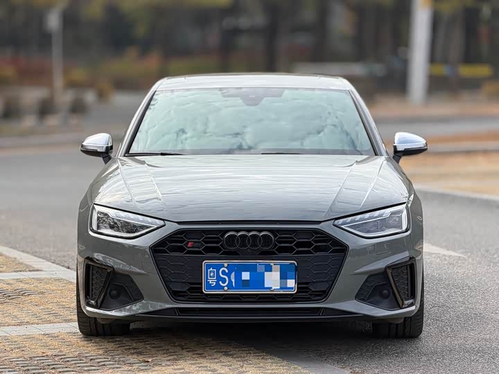 Фото 3 - Audi S4