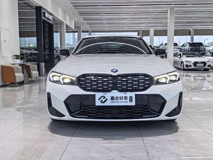 Фото 2 - BMW 3 Series