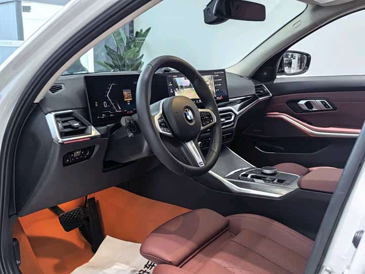 Фото 8 - BMW 3 Series