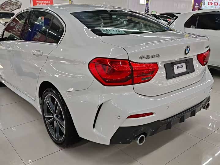 Фото 5 - BMW 1 Series