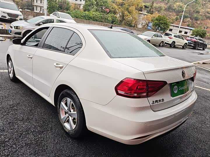 Фото 5 - Volkswagen Lavida