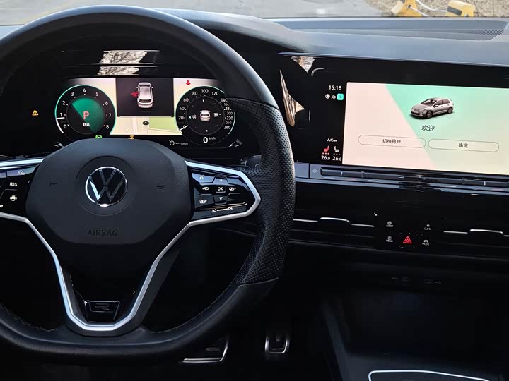 Фото 5 - Volkswagen Golf