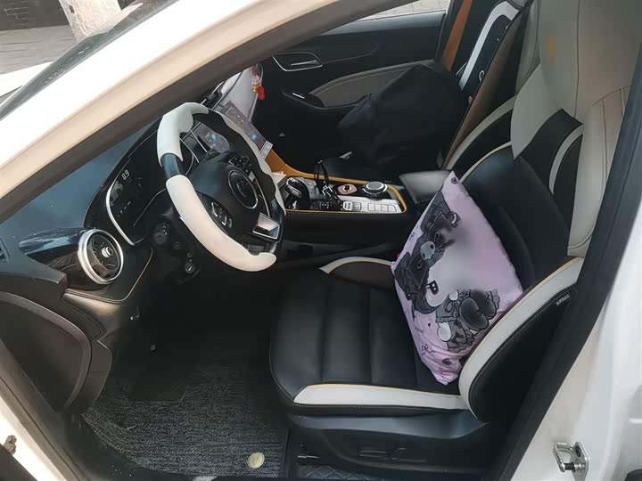 Фото 8 - MG Motor 6