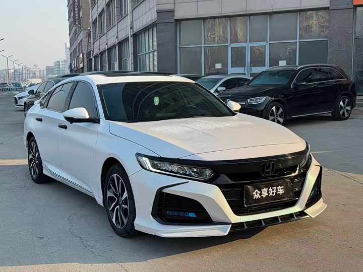 Фото 3 - Honda Accord
