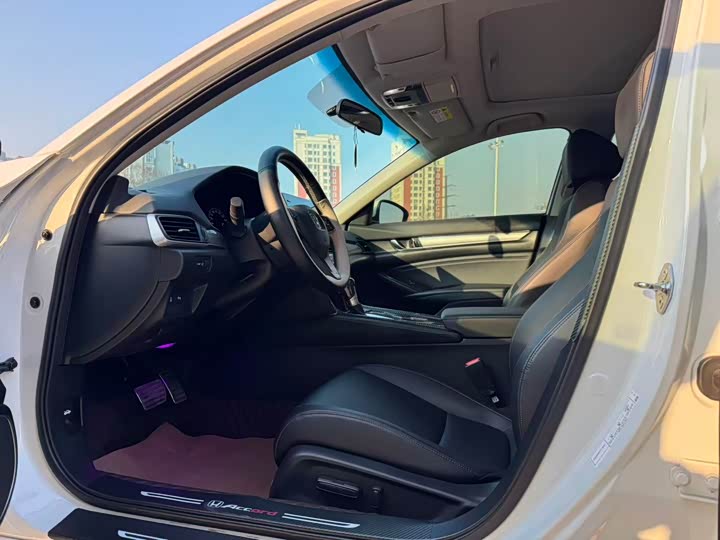 Фото 5 - Honda Accord