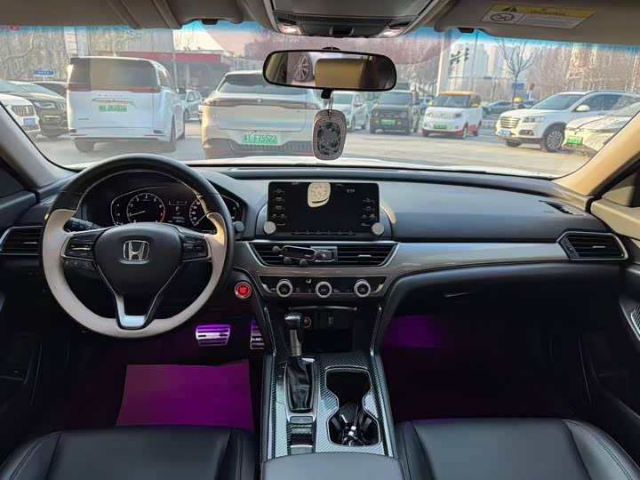 Фото 7 - Honda Accord