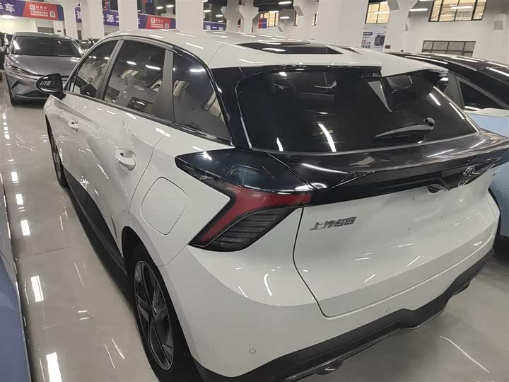 Фото 5 - MG Motor 4 EV