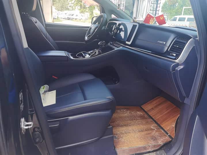 Фото 8 - GAC Trumpchi M8