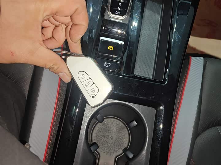 Фото 9 - Volkswagen Lamando L