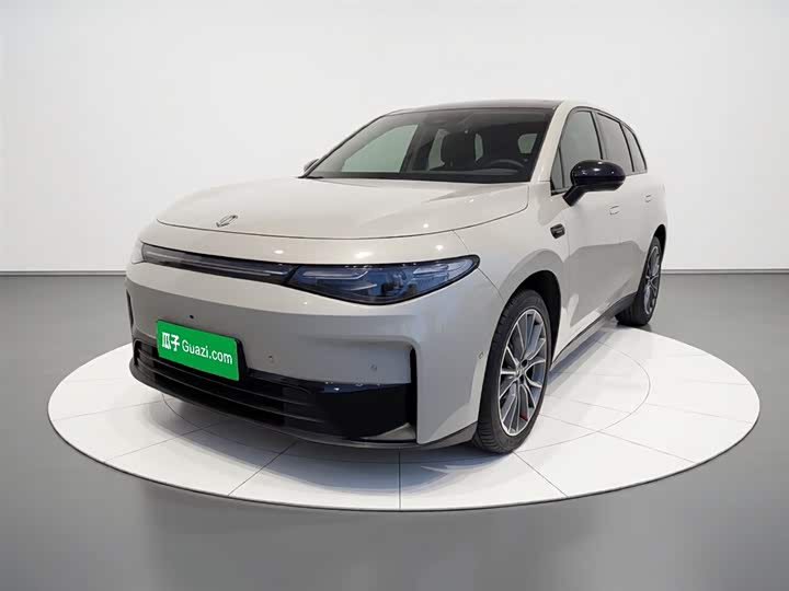 Фото 2 - Leapmotor C10