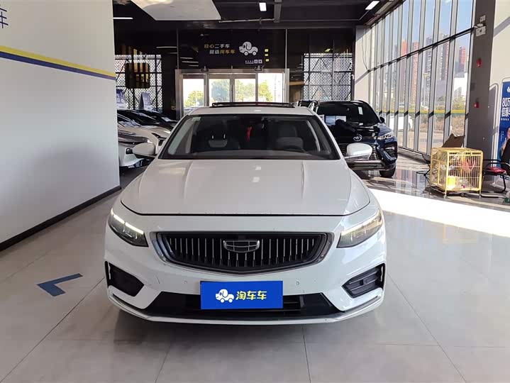 Фото 2 - Geely Preface