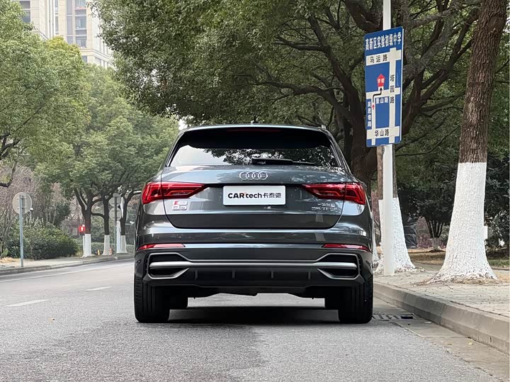 Фото 4 - Audi Q3