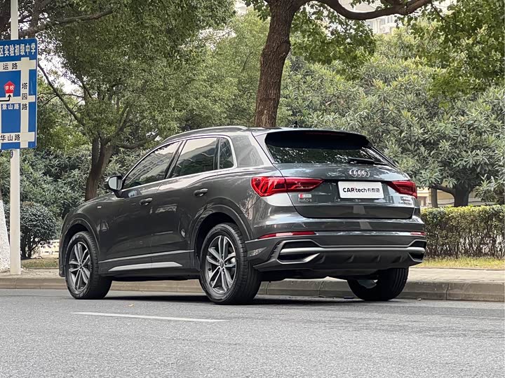 Фото 6 - Audi Q3