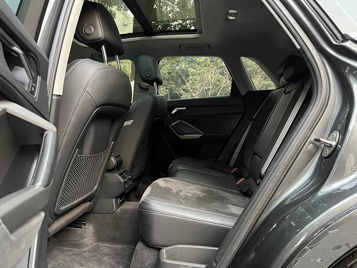 Фото 9 - Audi Q3