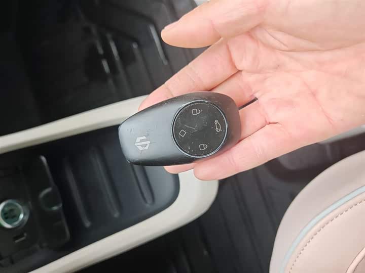 Фото 9 - Leapmotor T03