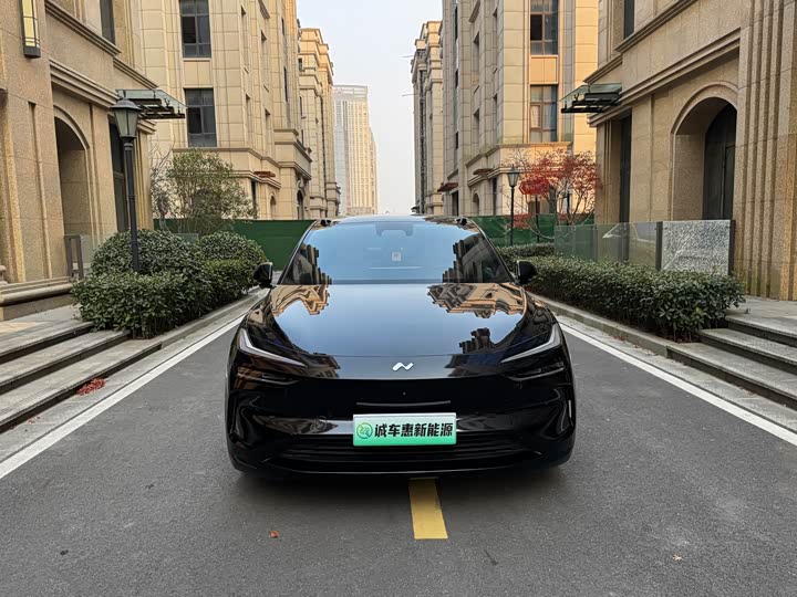 Фото 3 - Nio Onvo L60