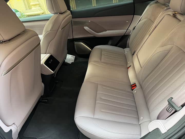 Фото 8 - Nio Onvo L60