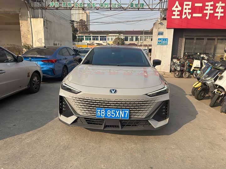 Фото 2 - Changan UNI-V