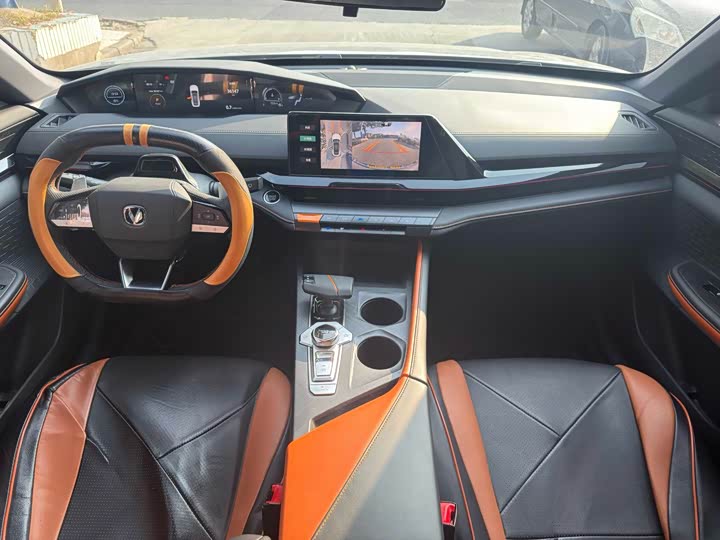 Фото 8 - Changan UNI-V