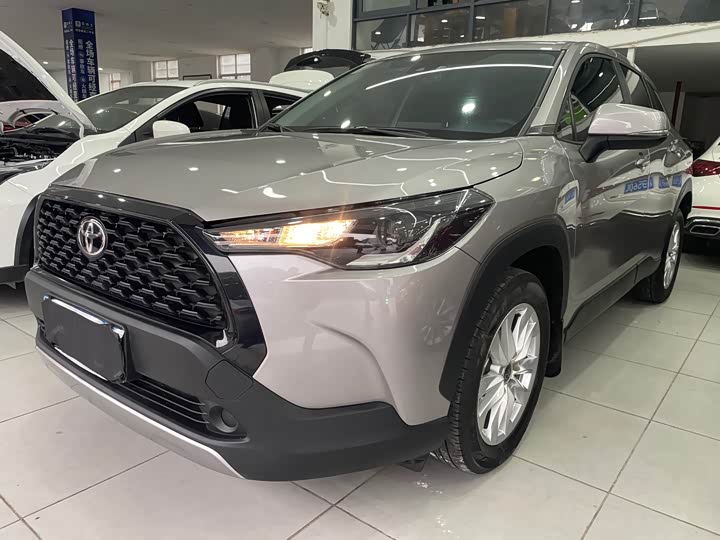 Фото 1 - Toyota Corolla Cross