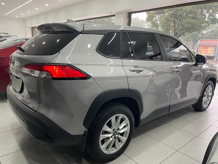 Фото 3 - Toyota Corolla Cross