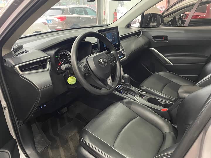 Фото 5 - Toyota Corolla Cross