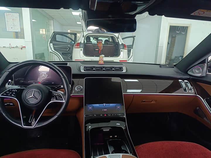 Фото 4 - Mercedes-Benz S-Class