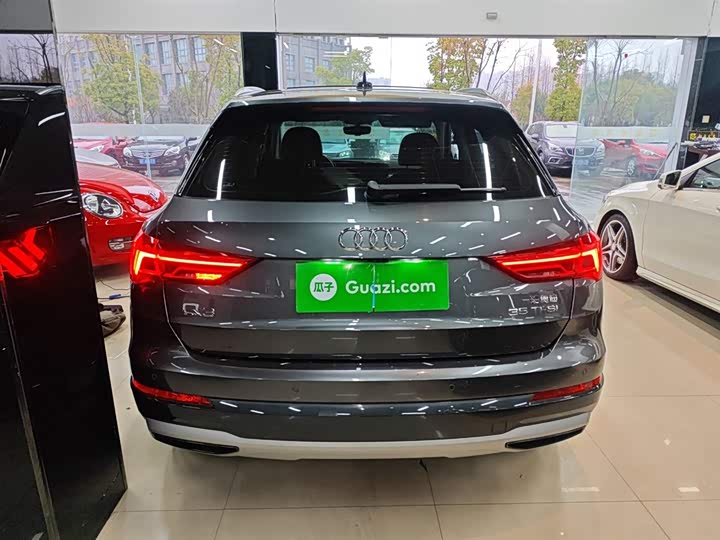 Фото 6 - Audi Q3