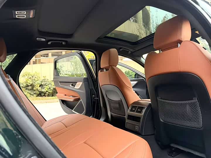 Фото 3 - Jaguar XF L