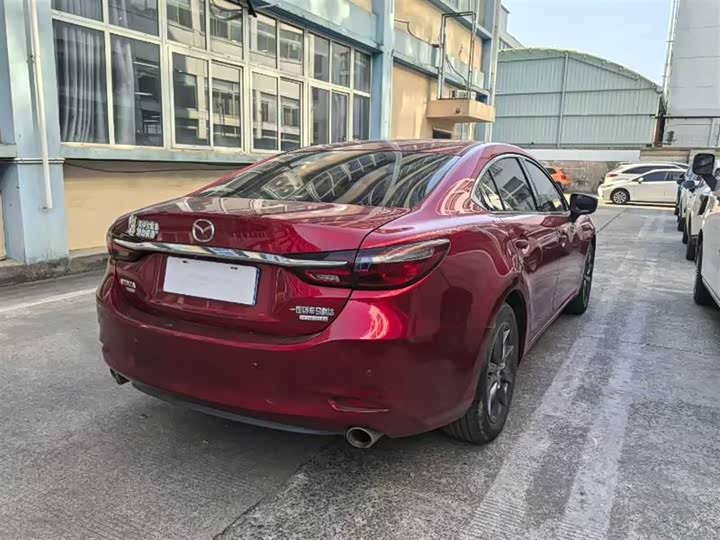 Фото 9 - Mazda Atenza