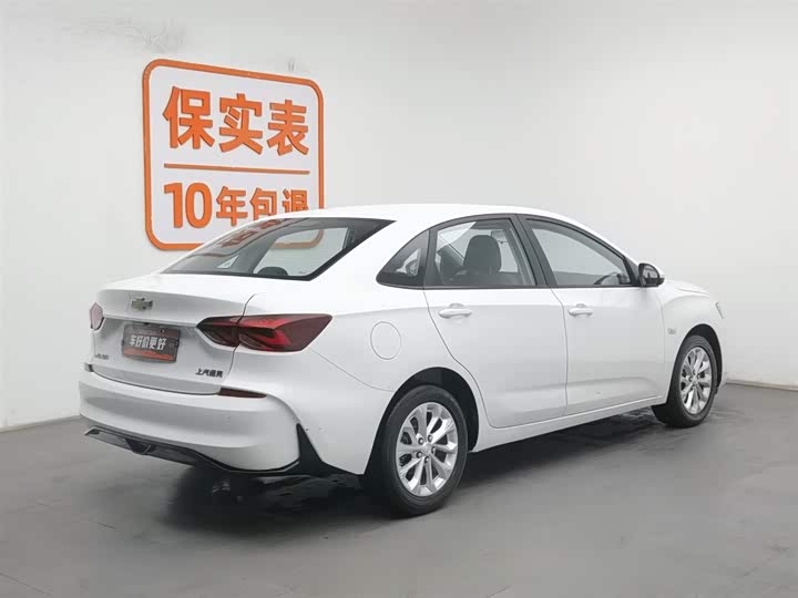 Фото 2 - Chevrolet Monza