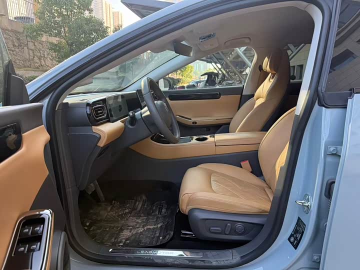 Фото 8 - Leapmotor C01