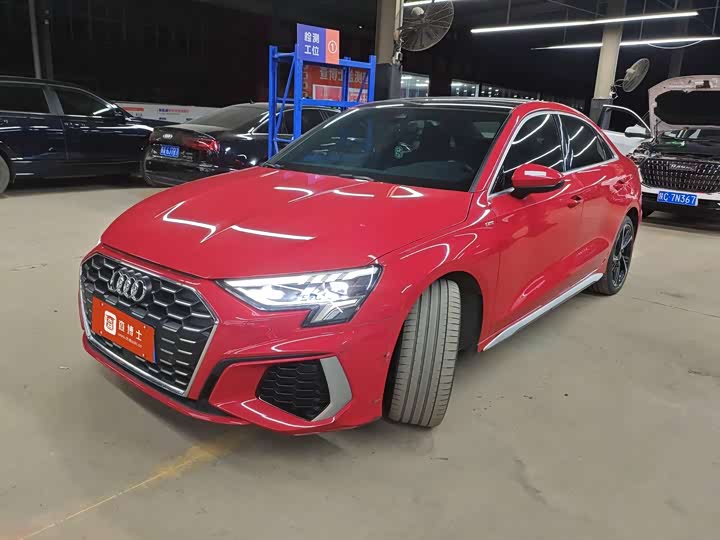 Фото 1 - Audi A3