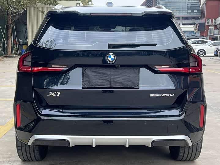 Фото 5 - BMW X1