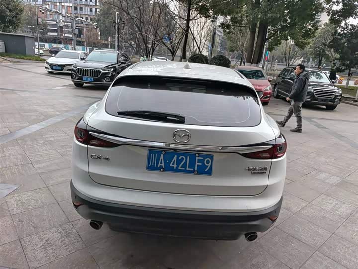 Фото 7 - Mazda CX-4