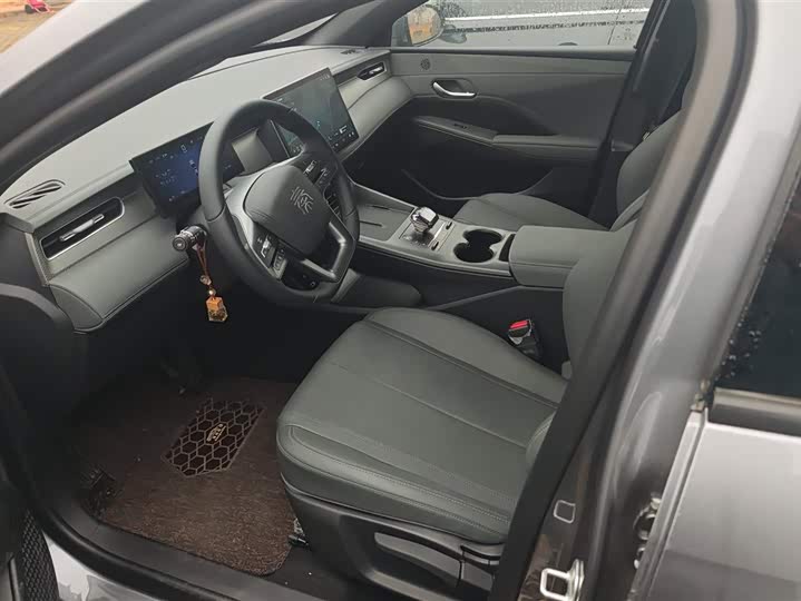 Фото 9 - BYD Qin Plus