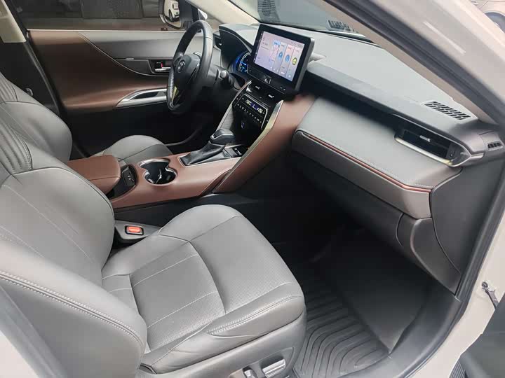 Фото 6 - Toyota Harrier