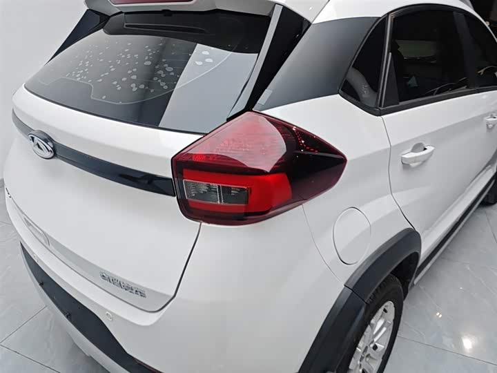 Фото 8 - Chery Tiggo 3x