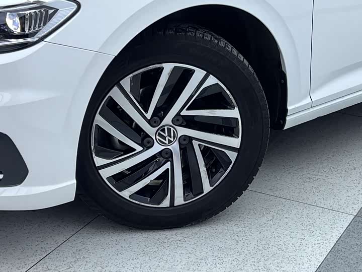 Фото 8 - Volkswagen Lavida