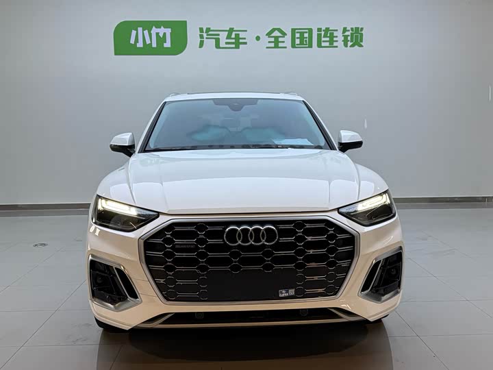 Фото 2 - Audi Q5L