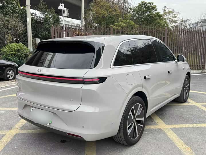 Фото 7 - LiXiang L6