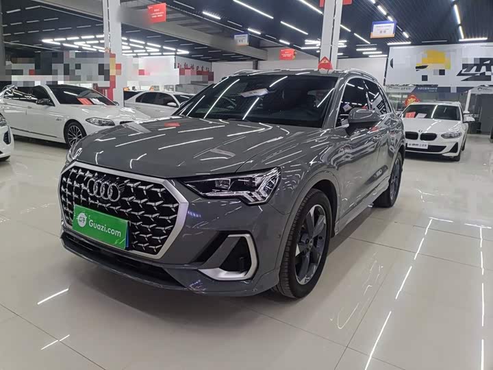 Фото 1 - Audi Q3