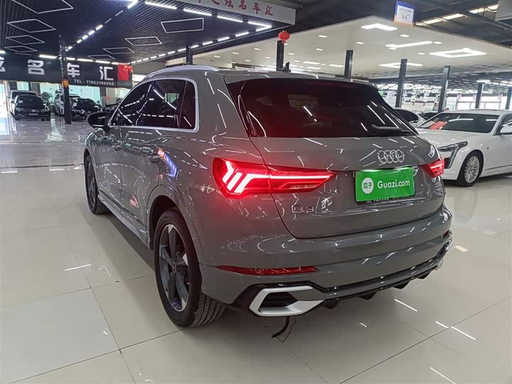 Фото 5 - Audi Q3