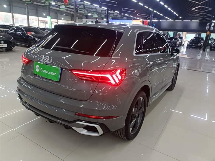 Фото 7 - Audi Q3