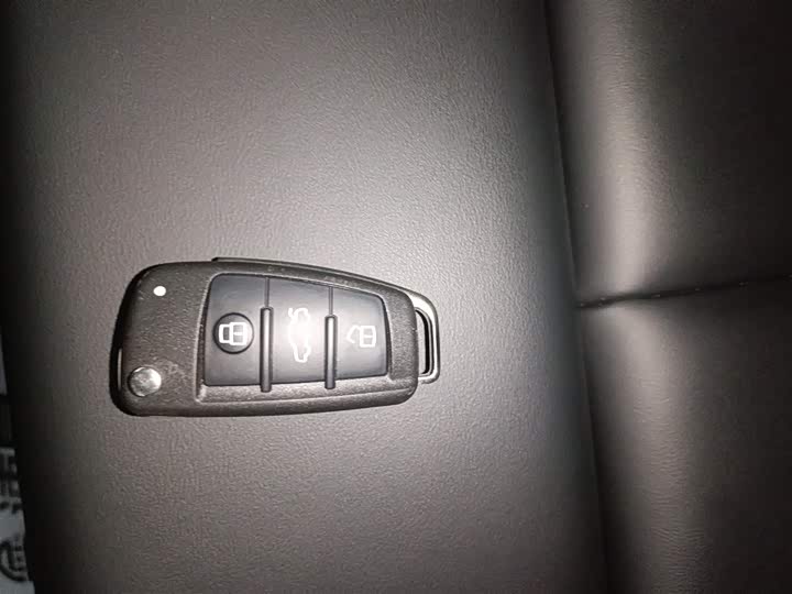 Фото 9 - Audi Q3